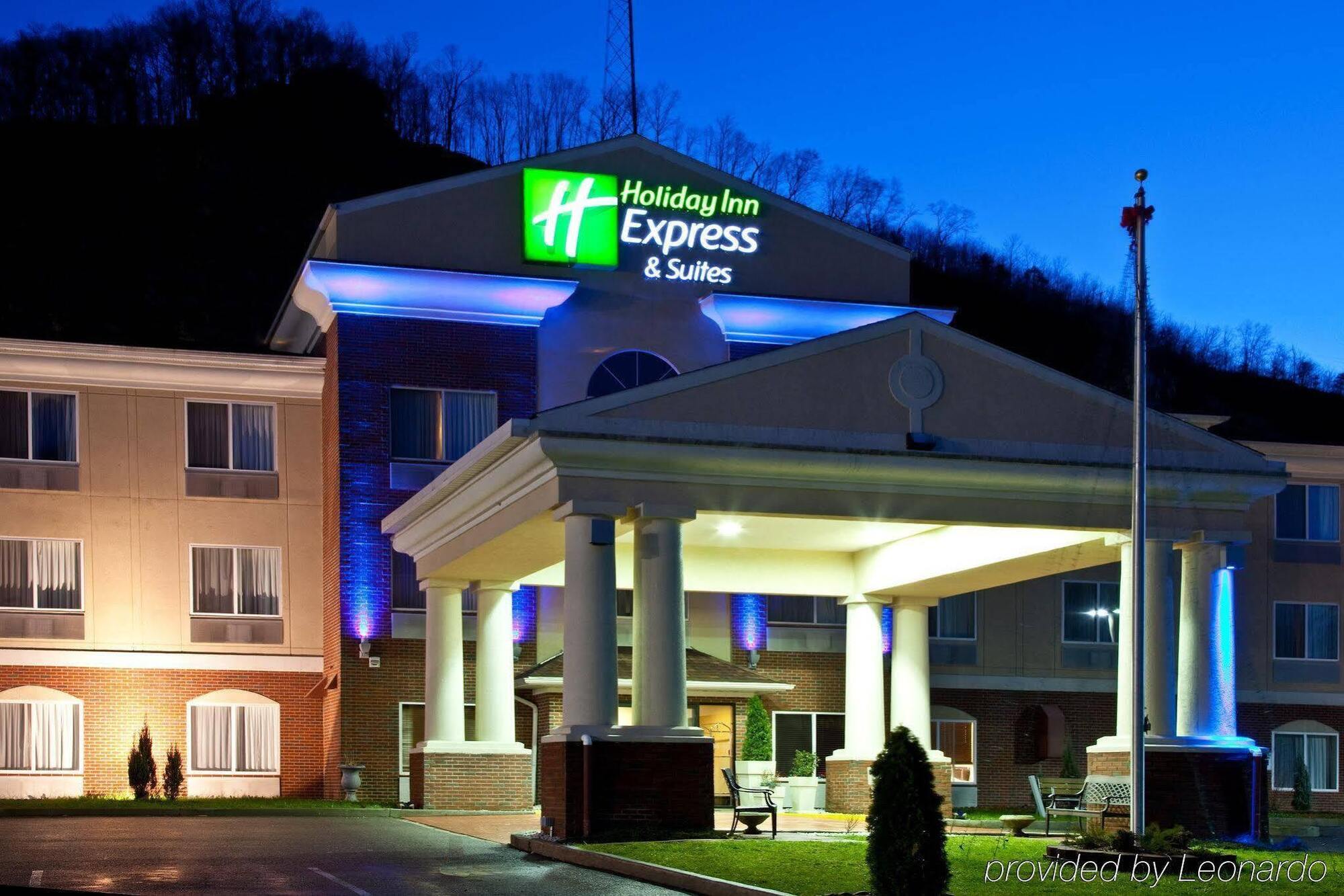 Holiday Inn Express & Suites Logan, An Ihg Hotel Kültér fotó